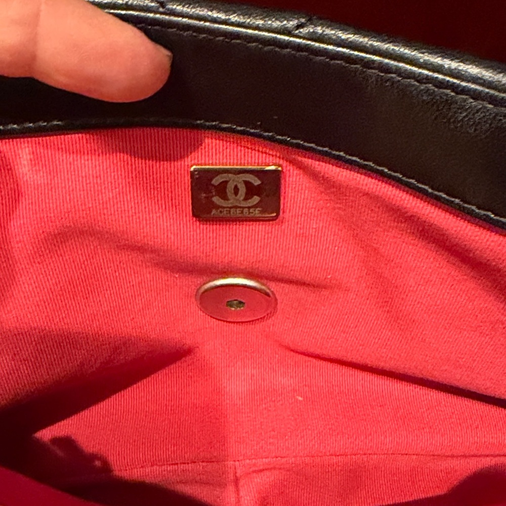 Chanel 19 small silver hardware with box and dust bag excellent condition - Picture 5 of 6